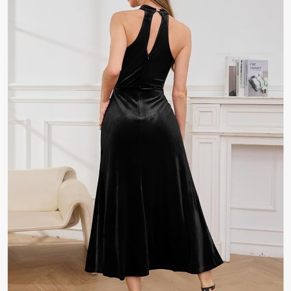 Black Velvet Midi Dress - Picture 2 of 6